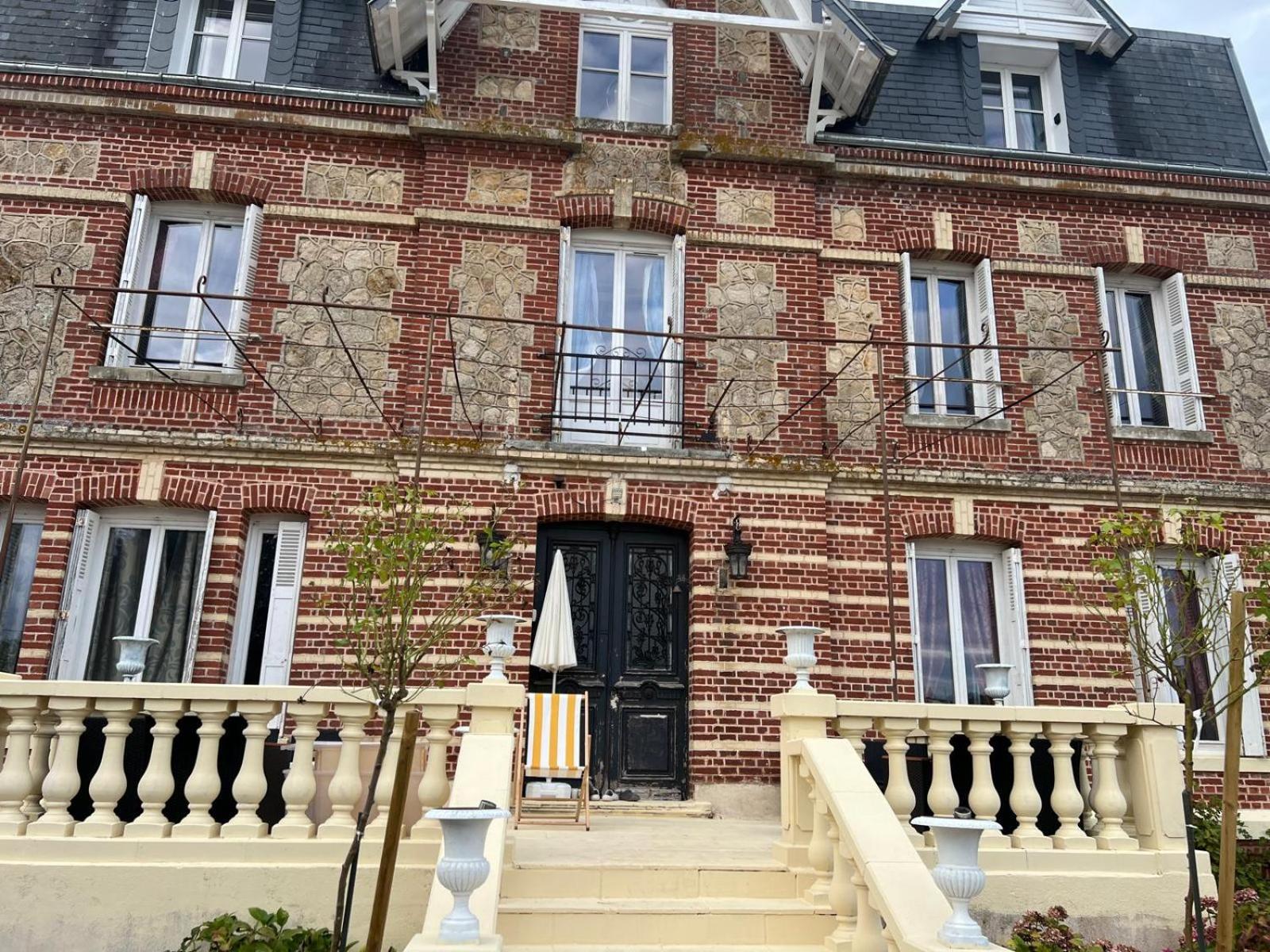 Le Manoir De La Baronnie Villa Norrey-en-Auge Dış mekan fotoğraf