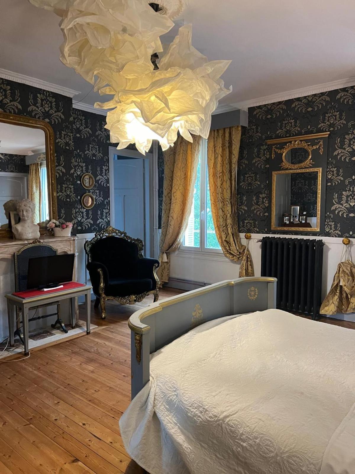 Le Manoir De La Baronnie Villa Norrey-en-Auge Dış mekan fotoğraf