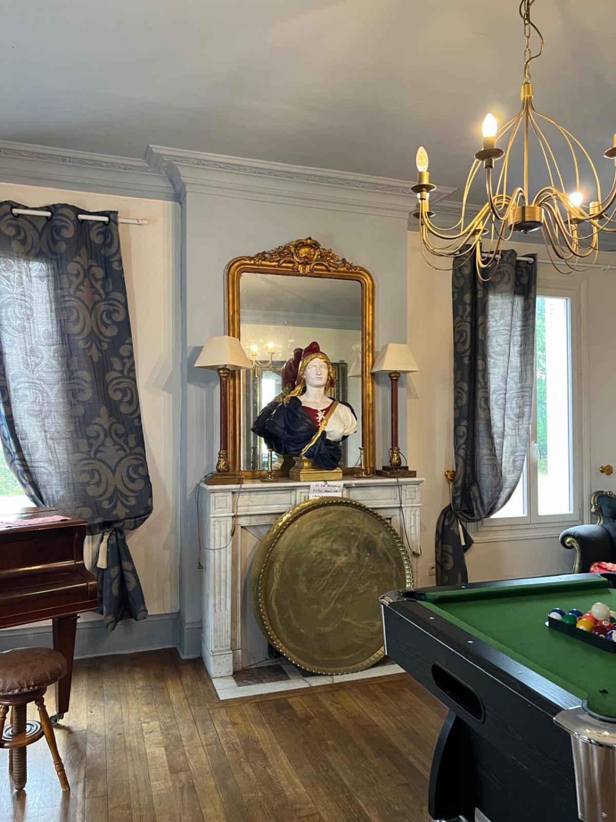Le Manoir De La Baronnie Villa Norrey-en-Auge Dış mekan fotoğraf